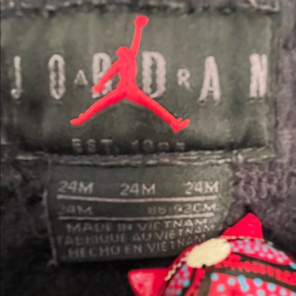 🏀 Lot of 2 Air Jordan items. Warm up jacket & sweatpants. Boys 2T,24m EUC - Picture 7 of 8